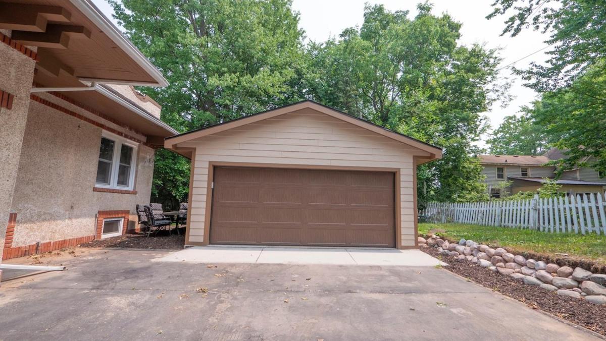 Spanish Charm 4Bed/3Bath Waupaca Екстериор снимка