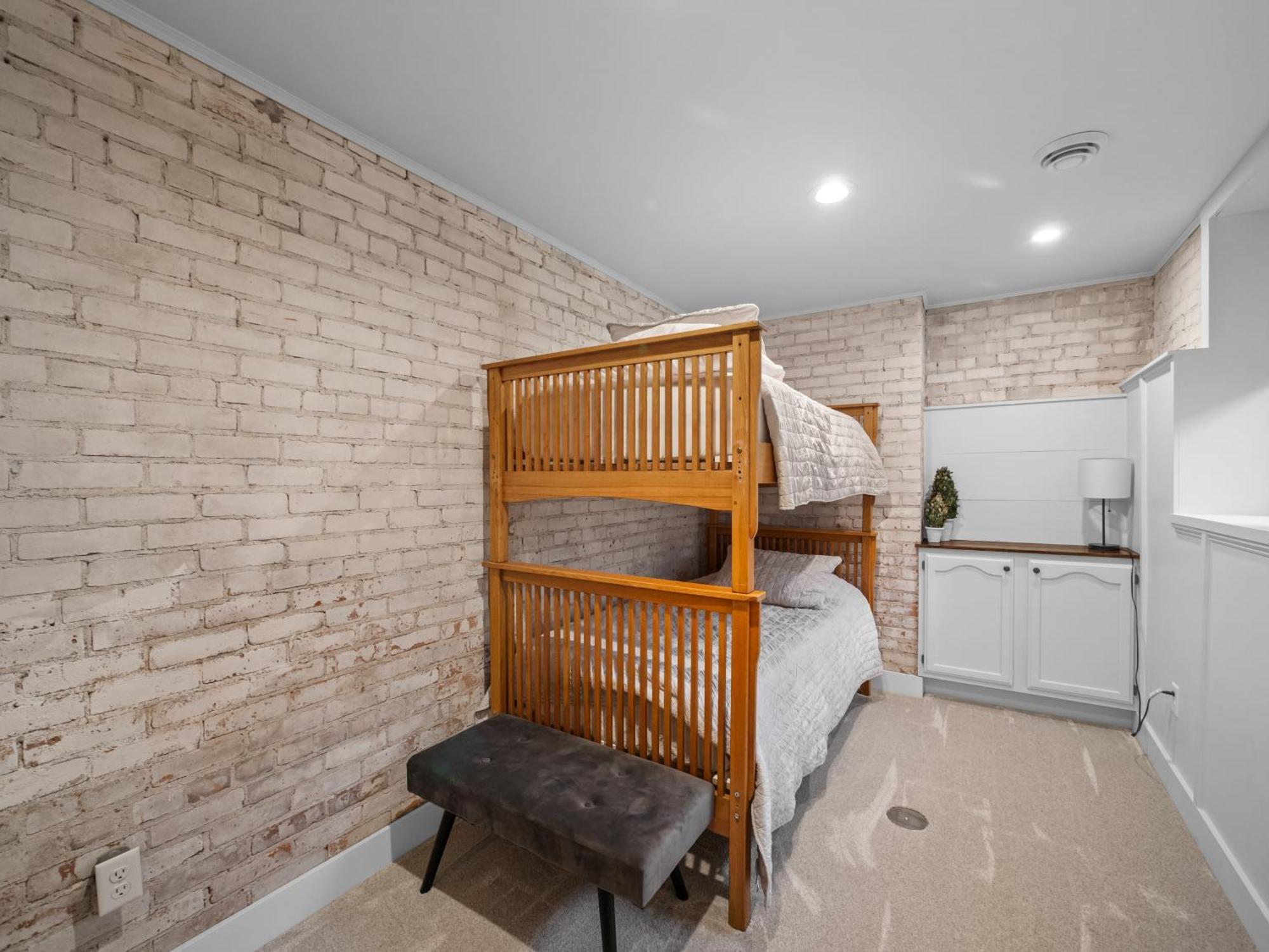 Spanish Charm 4Bed/3Bath Waupaca Екстериор снимка